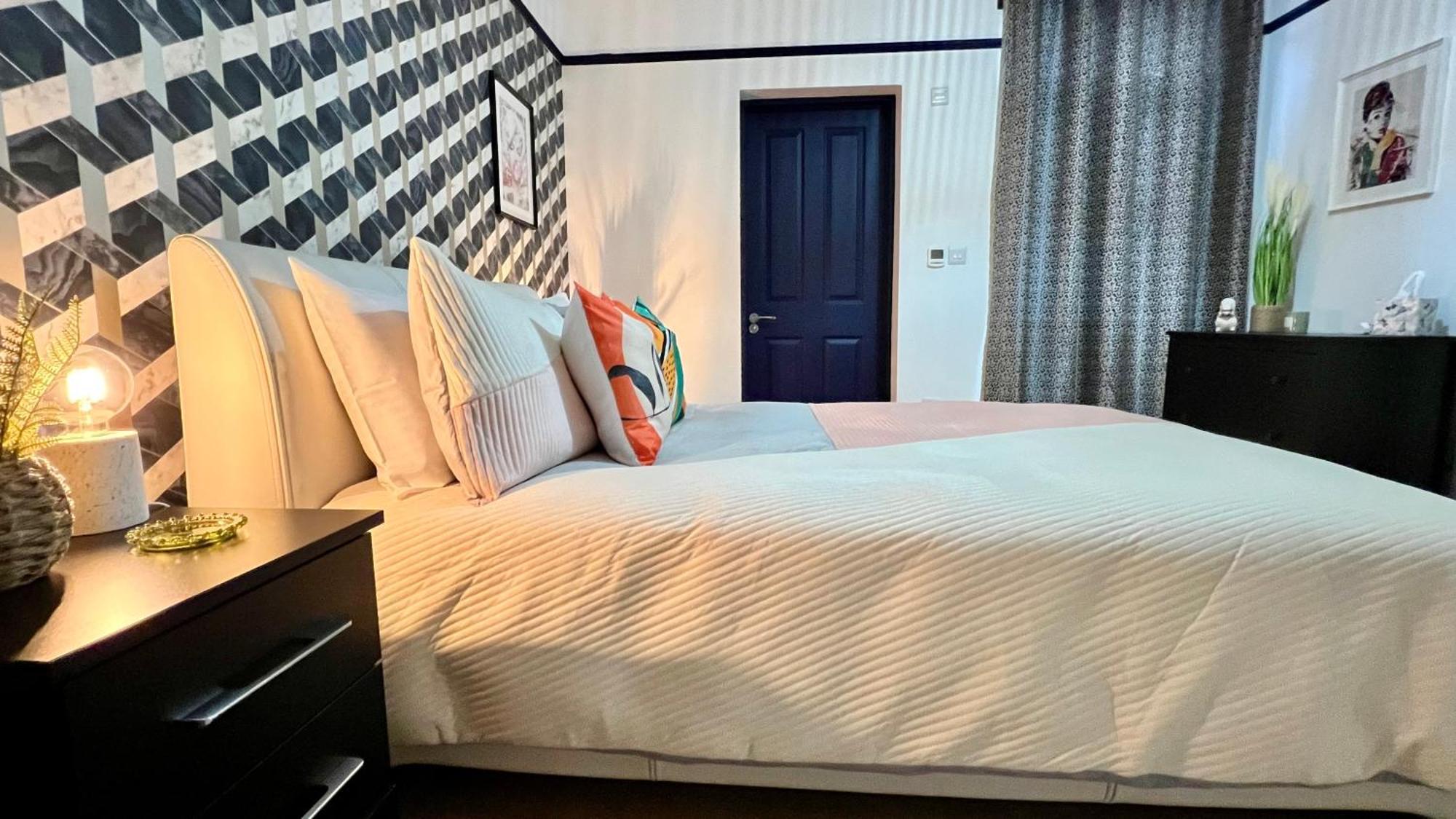 Rest Boutique Golders Green London Eksteriør billede