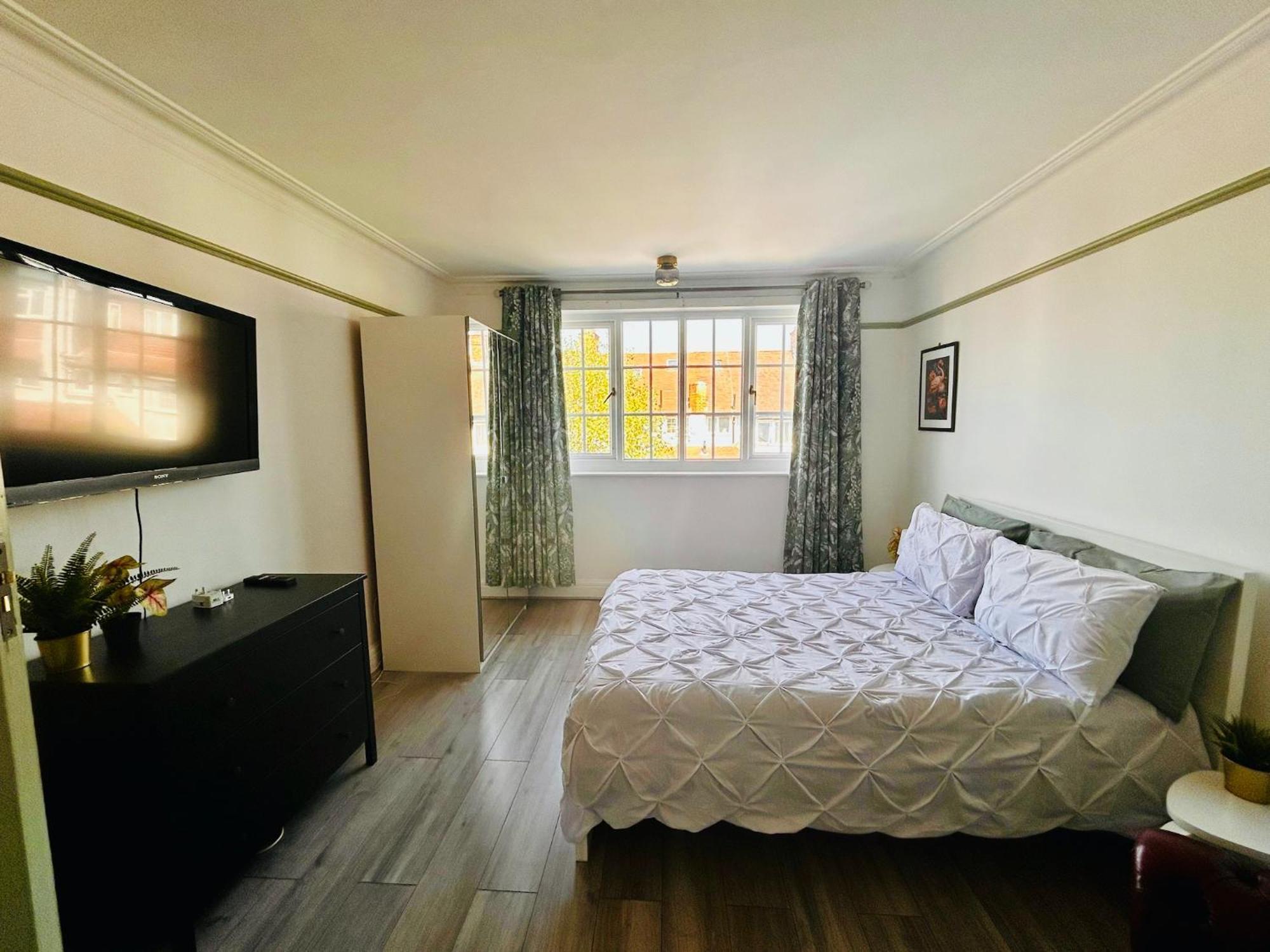 Rest Boutique Golders Green London Eksteriør billede